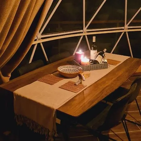 Glamping Boutique * אגרוס