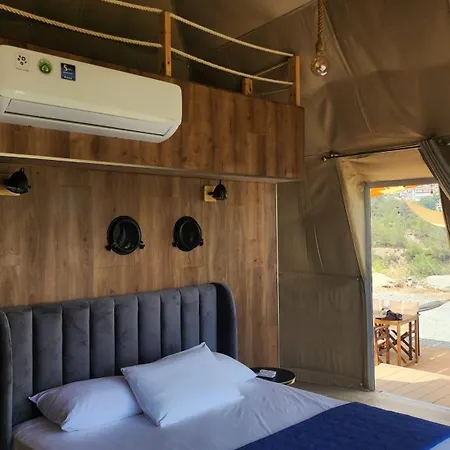 Glamping Boutique אגרוס