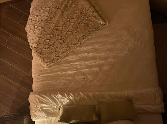 ラグジュアリーテント Glamping Boutique アグロス